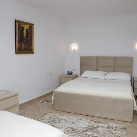 Downtown 2 Apartament